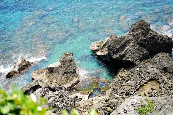 墾丁岩石海岸線