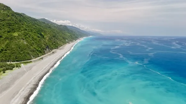 台東碧綠海景海岸線空拍